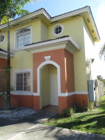 7180 NW 174th Ter, Hialeah, FL 33015