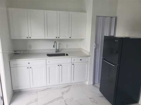 1718 SW 57th Ave, West Park, FL 33023