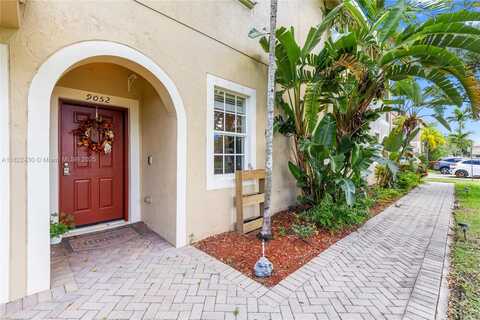 9052 Plymouth Pl, Tamarac, FL 33321