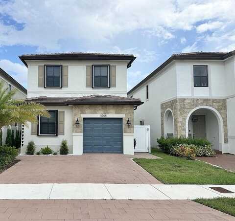 11055 W 35th Way, Hialeah, FL 33018