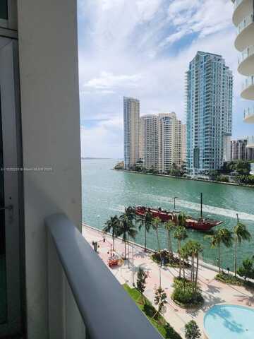 300 S Biscayne Blvd, Miami, FL 33131