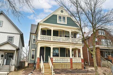 2464 N Dr William Finlayson St, Milwaukee, WI 53212