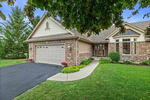 314 Eagles Cove Cir, North Prairie, WI 53153