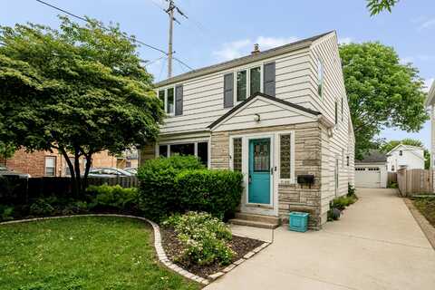 5160 N Idlewild Ave, Whitefish Bay, WI 53217