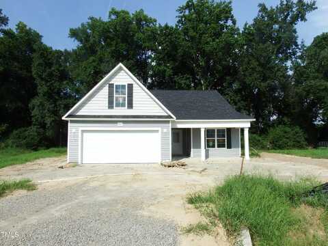 2017 Black Bear Court, Hope Mills, NC 28348