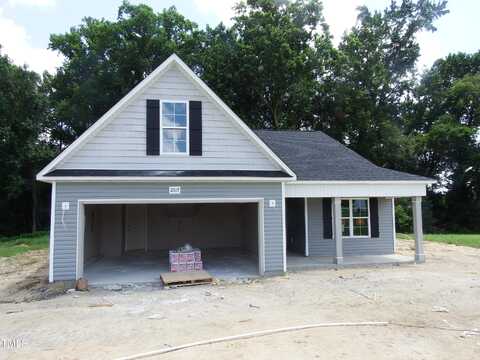 2017 Black Bear Court, Hope Mills, NC 28348