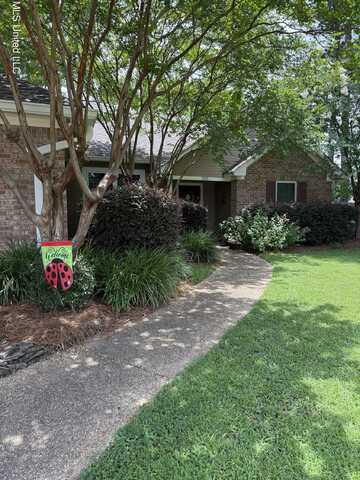 210 Laurel Oak Cove, Brandon, MS 39047