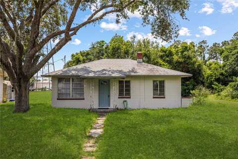105 N FLORIDA AVENUE, HOWEY IN THE HILLS, FL 34737