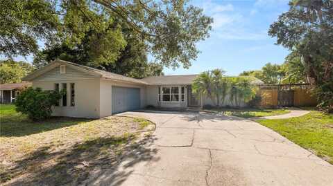 6421 CALUSA DRIVE, LAKELAND, FL 33813
