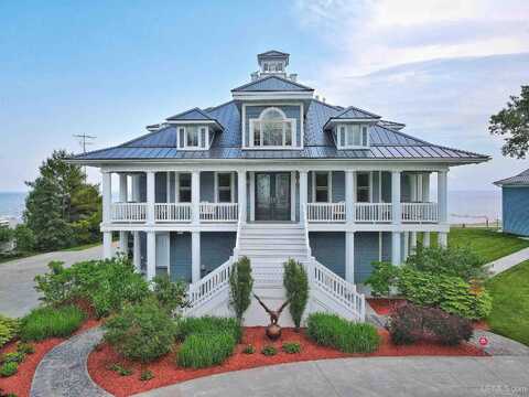 4630 N M35, Menominee, MI 49858