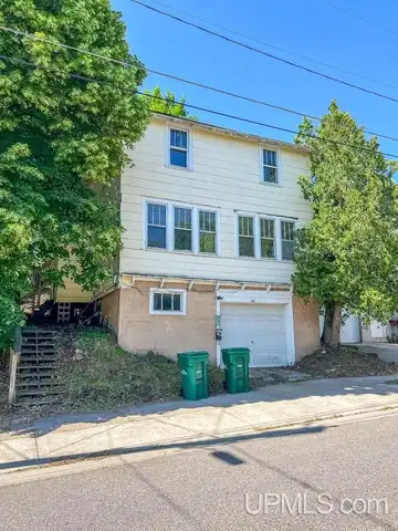 617 W Baraga, Marquette, MI 49855