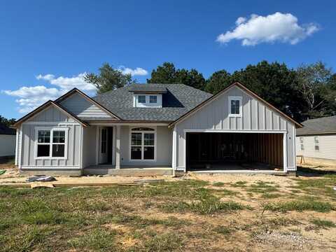 323 Barry Field Circle, Hahira, GA 31632