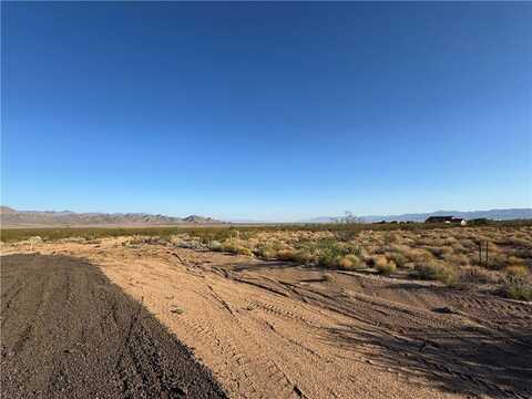6903 E Concho Place, Kingman, AZ 86401
