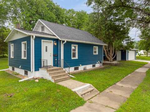 725 Harwood Avenue, Waterloo, IA 50701