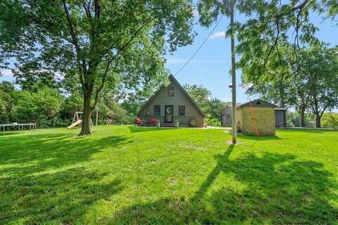 2703 Easton Avenue, Waverly, IA 50677