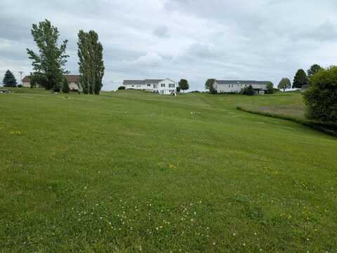 2420 Crown Road, Decorah, IA 52101