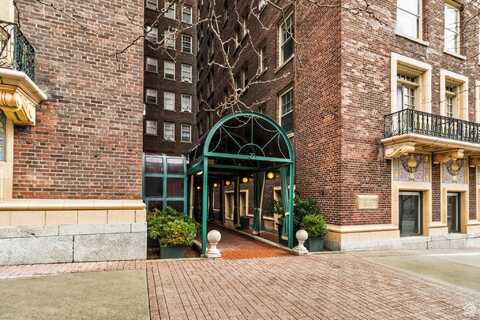 29 S STATE, Salt Lake City, UT 84111