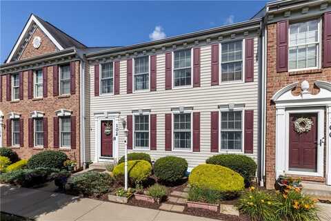 102 Castle View Dr, Kennedy, PA 15136