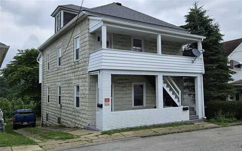328-328a Chestnut St, Vandergrift, PA 15690