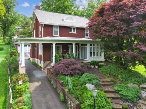 35 Pleasant Valley Road, Hempfield Twp, PA 15644