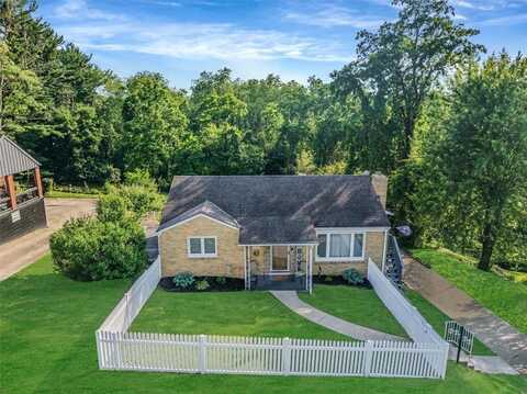135 Taylor Run Rd, Carroll Twp, PA 15063