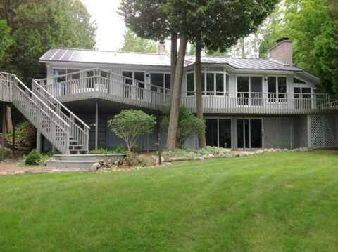 385 S Lake Huron Shore Drive, Harrisville, MI 48740