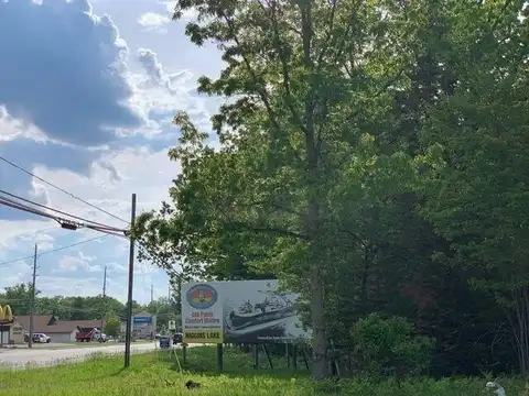 W Houghton Lake Drive, Houghton Lake, MI 48629