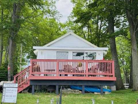 1106 Houghton View Drive, Houghton Lake, MI 48629