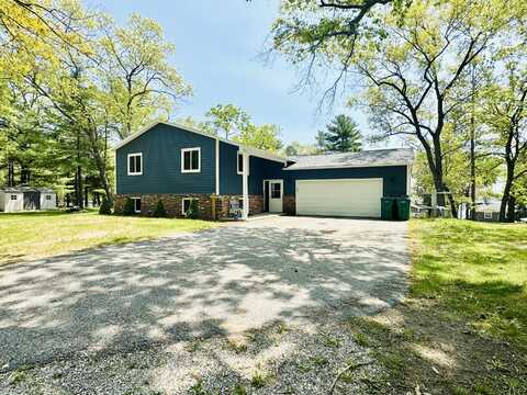 3554 Hillcrest Drive, Oscoda, MI 48750