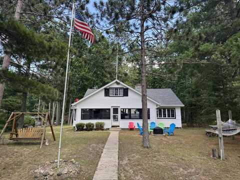 215 Pine Bluffs Road, Roscommon, MI 48653