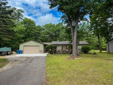 206 Autumn Lane, Roscommon, MI 48653