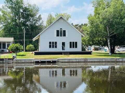424 Ottawa Lane, Prudenville, MI 48651