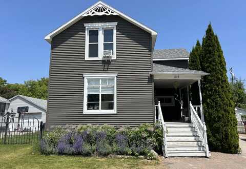815 W Washington Avenue, Alpena, MI 49707