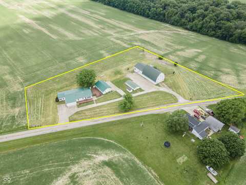 927 N Sulphur Springs Road, New Castle, IN 47362