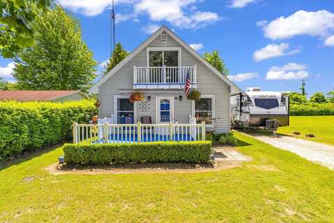7462 Woodbine, Lexington, MI 48450