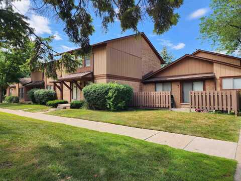24825 Greenhill, Warren, MI 48091