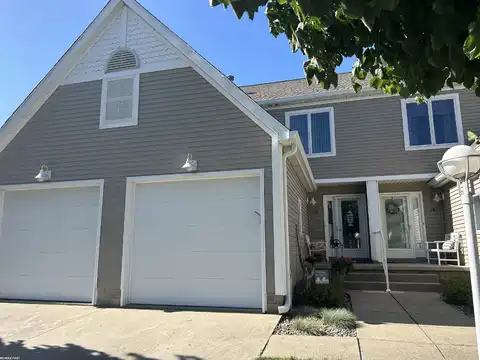 15 E Spring, Port Austin, MI 48467
