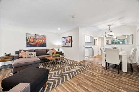500 W Middlefield RD 6, Mountain View, CA 94043