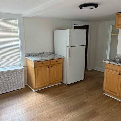 254 Rice, Northborough, MA 01532