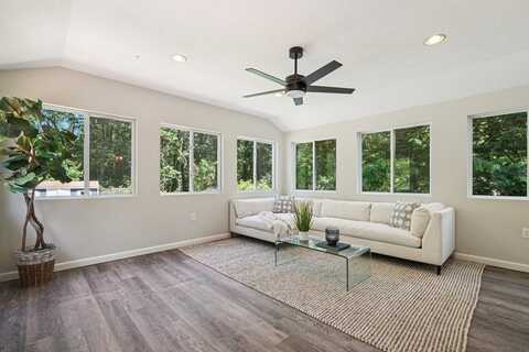 25 Mill Rd, Wilmington, MA 01887