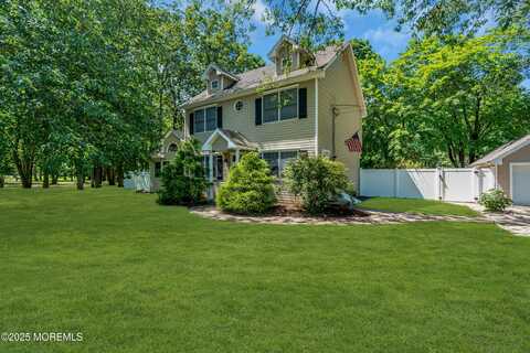68 Frank Applegate Road, Jackson, NJ 08527