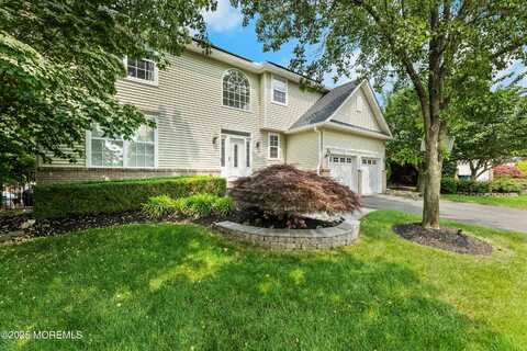 16 Moorland Boulevard, Monroe, NJ 08831