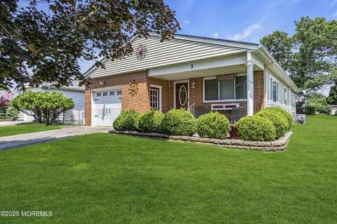 3 Redlands Court, Toms River, NJ 08757