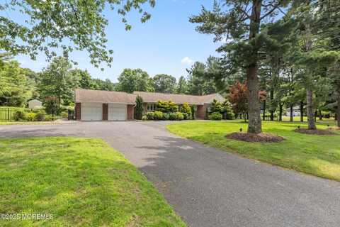 41 Van Brackle Road, Holmdel, NJ 07733