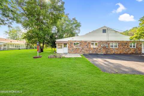 5 Chestnut Street, Toms River, NJ 08757