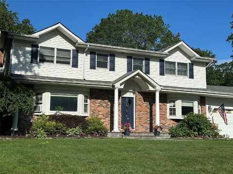 113 Pine Street, Port Jefferson Station, NY 11776