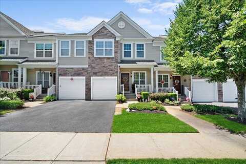 102 Paget Lane, Massapequa, NY 11758