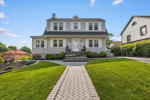 22 Chippewa Road, Yonkers, NY 10710