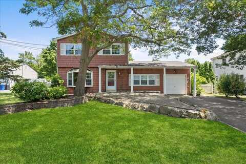 197 Maple Street, Medford, NY 11763
