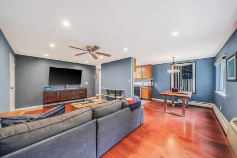 114 Jervis Avenue, Farmingdale, NY 11735